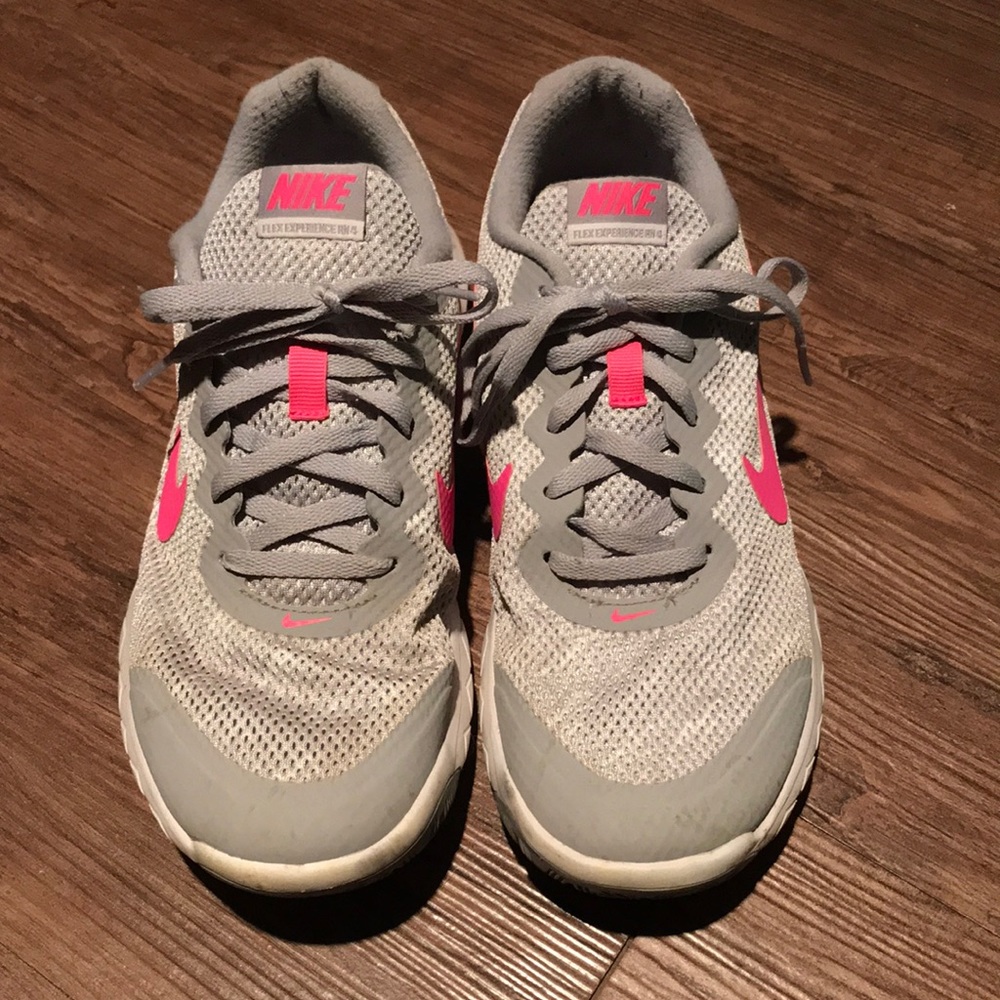 NIKE FLEX EXPERIENCE RN 4